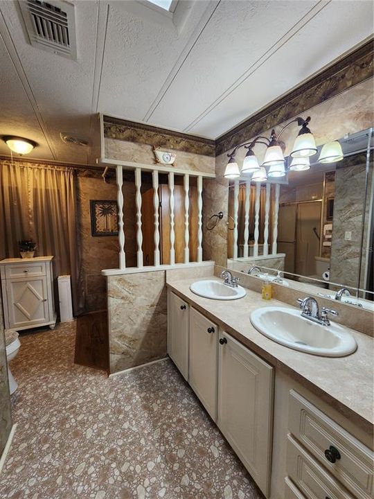 En Venta: $115,000 (2 camas, 2 baños, 1368 Pies cuadrados)