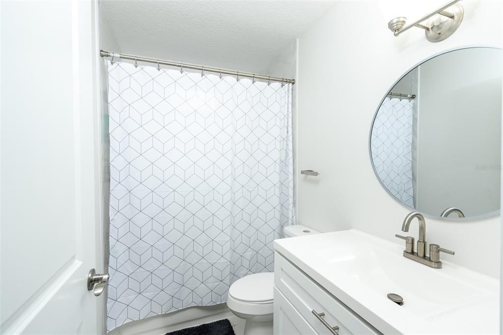 En Venta: $275,000 (3 camas, 1 baños, 999 Pies cuadrados)