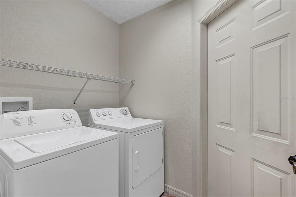 For Sale: $524,900 (4 beds, 2 baths, 2192 Square Feet)