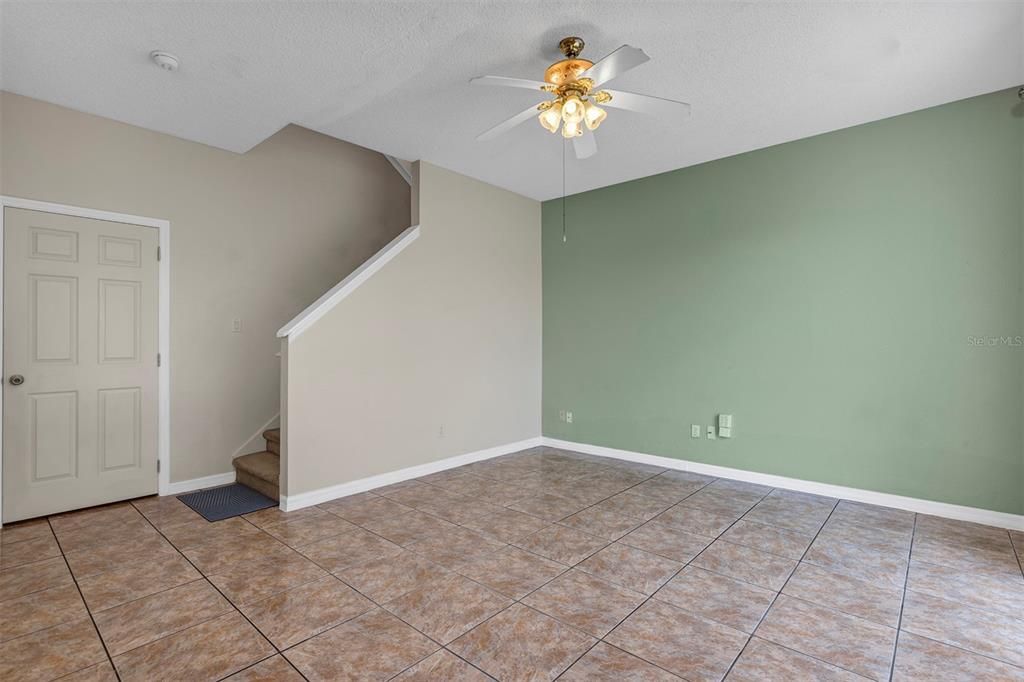 For Sale: $524,900 (4 beds, 2 baths, 2192 Square Feet)