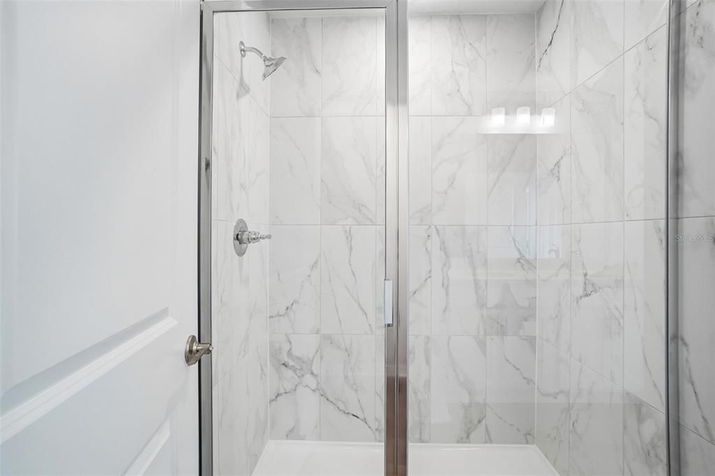 En Venta: $305,490 (3 camas, 2 baños, 1665 Pies cuadrados)