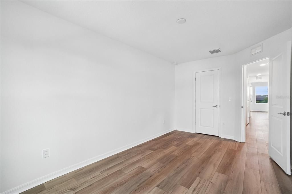 En Venta: $305,490 (3 camas, 2 baños, 1665 Pies cuadrados)