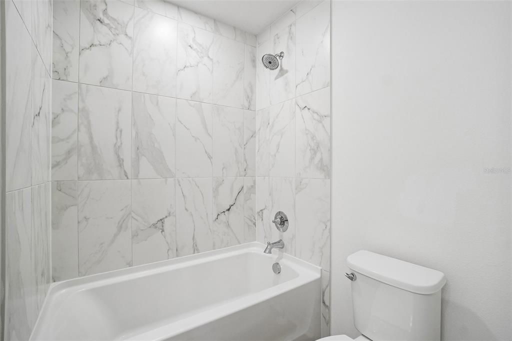 En Venta: $305,490 (3 camas, 2 baños, 1665 Pies cuadrados)