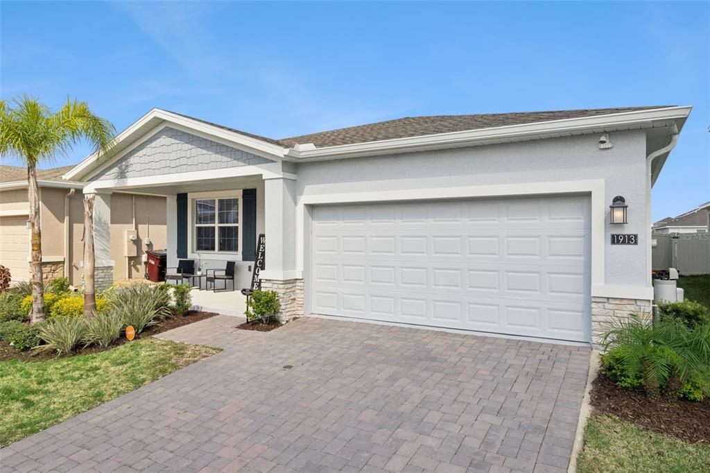 For Sale: $469,900 (5 beds, 3 baths, 2113 Square Feet)