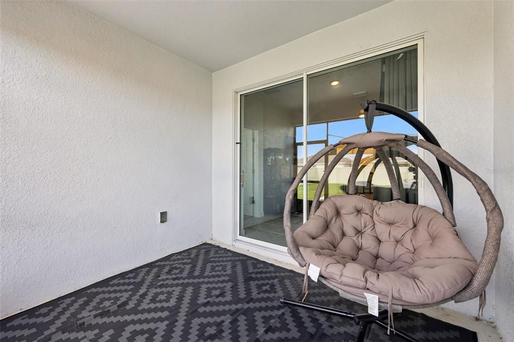 For Sale: $469,900 (5 beds, 3 baths, 2113 Square Feet)