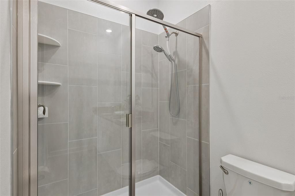For Sale: $469,900 (5 beds, 3 baths, 2113 Square Feet)