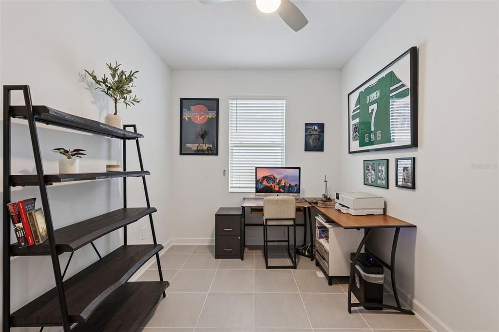 For Sale: $469,900 (5 beds, 3 baths, 2113 Square Feet)