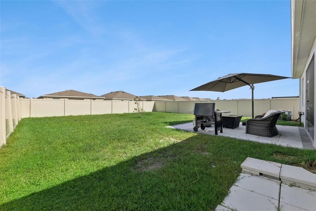 For Sale: $469,900 (5 beds, 3 baths, 2113 Square Feet)