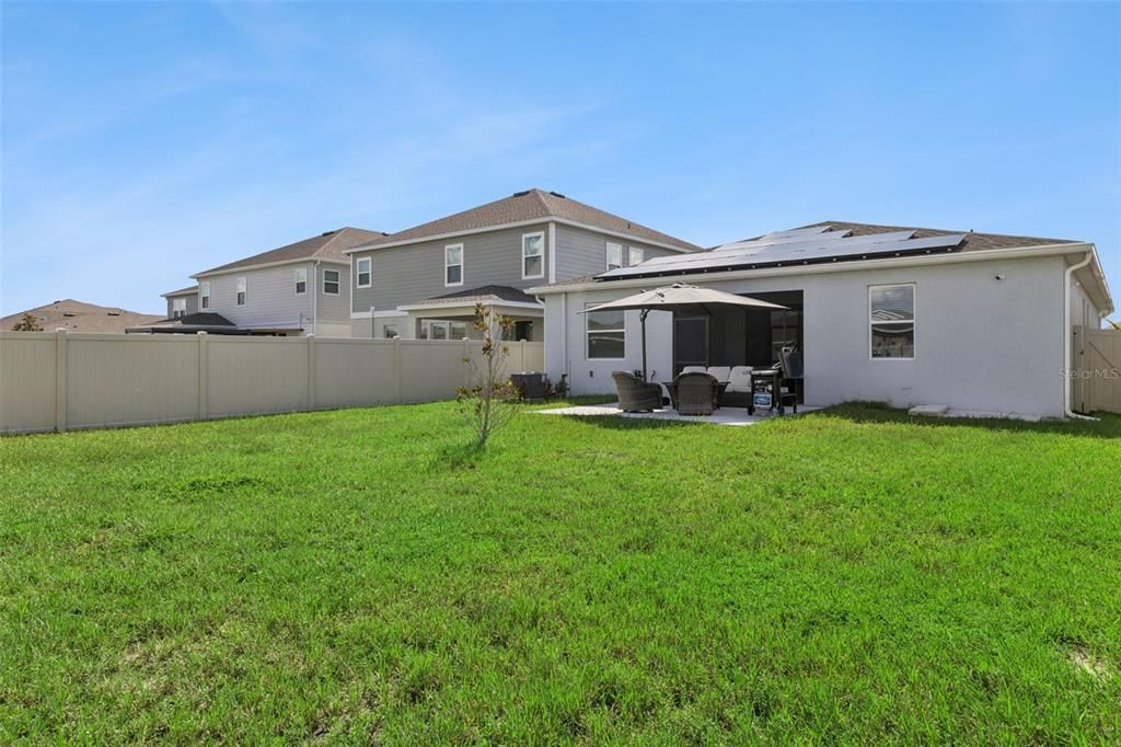 For Sale: $469,900 (5 beds, 3 baths, 2113 Square Feet)