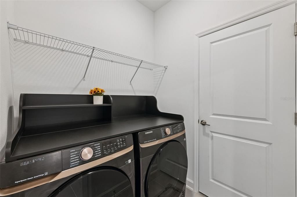 For Sale: $469,900 (5 beds, 3 baths, 2113 Square Feet)