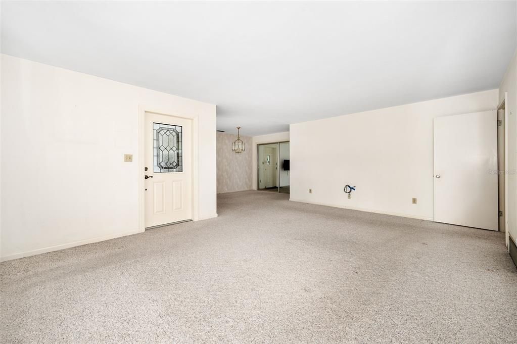 For Sale: $360,000 (3 beds, 2 baths, 1763 Square Feet)