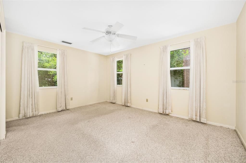 For Sale: $360,000 (3 beds, 2 baths, 1763 Square Feet)