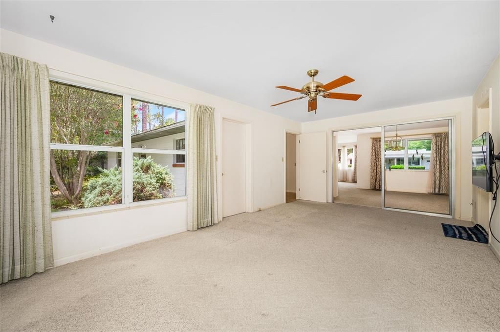 For Sale: $360,000 (3 beds, 2 baths, 1763 Square Feet)