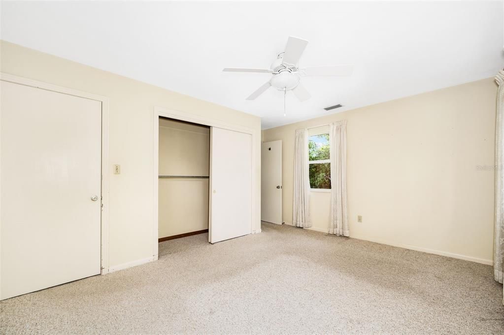 For Sale: $360,000 (3 beds, 2 baths, 1763 Square Feet)