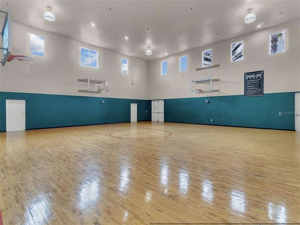For Sale: $189,000 (2 beds, 2 baths, 1032 Square Feet)