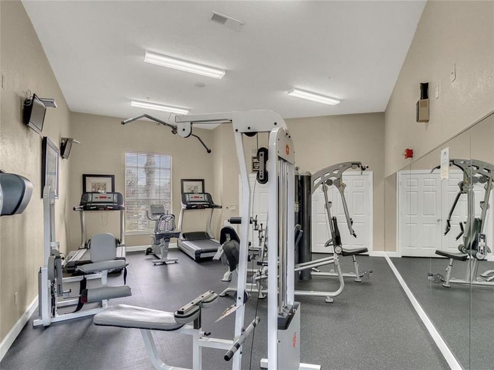 For Sale: $189,000 (2 beds, 2 baths, 1032 Square Feet)