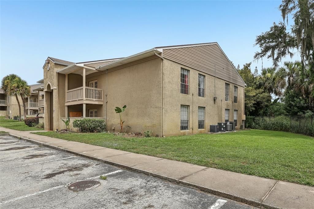 : $138,000 (2 camas, 1 baños, 828 Pies cuadrados)