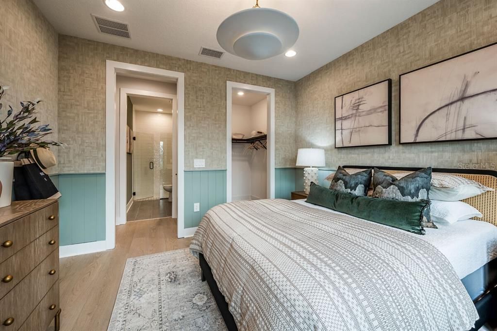 En Venta: $458,785 (4 camas, 3 baños, 2583 Pies cuadrados)