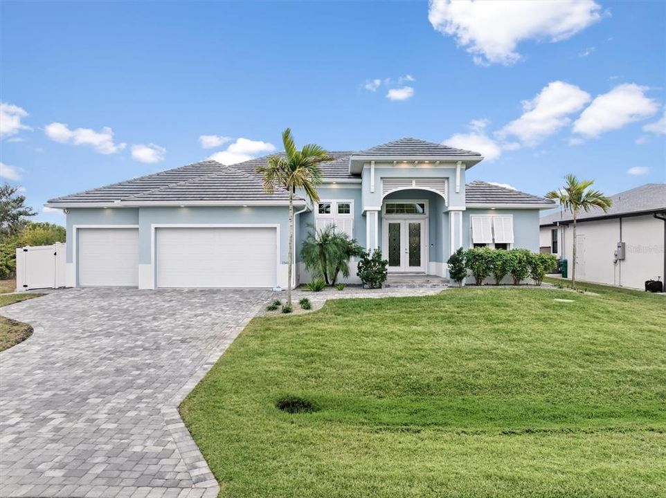 For Sale: $1,150,000 (3 beds, 3 baths, 2525 Square Feet)