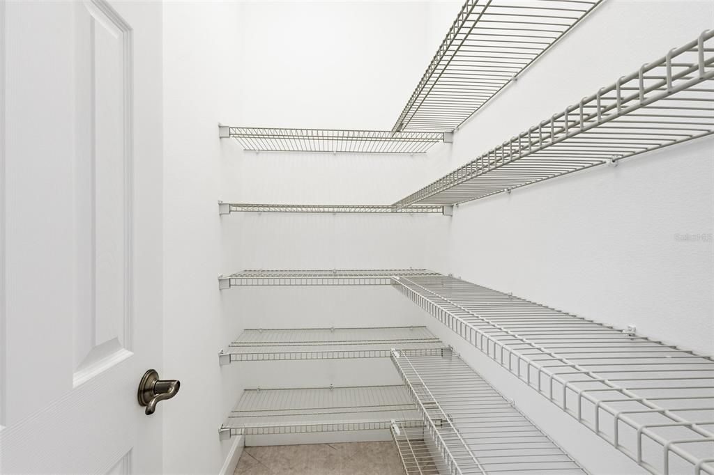 На продажу: $469,000 (2 спален, 2 ванн, 1837 Квадратных фут)