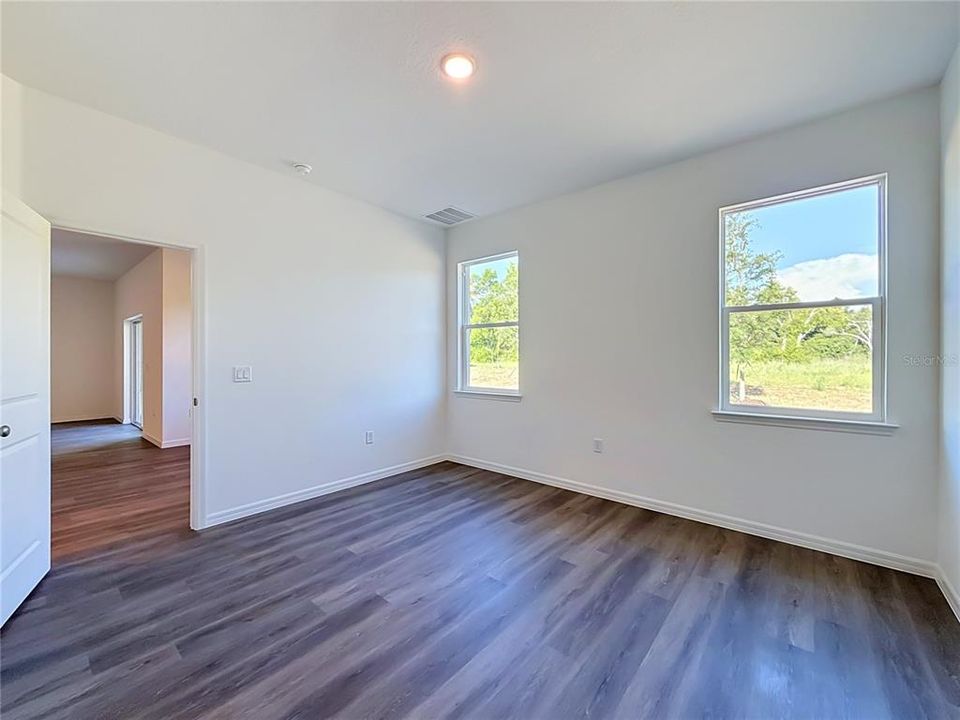 На продажу: $339,999 (3 спален, 2 ванн, 1543 Квадратных фут)