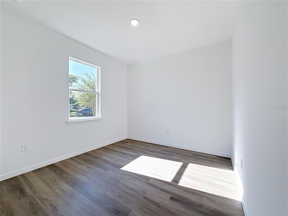 На продажу: $339,999 (3 спален, 2 ванн, 1543 Квадратных фут)