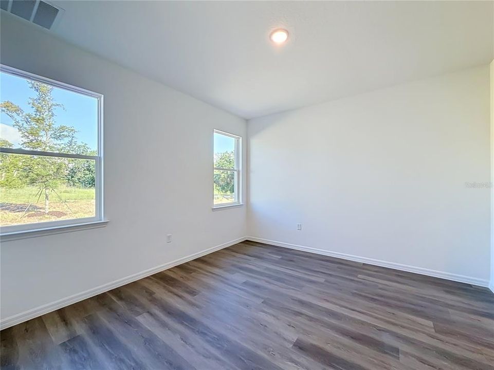 На продажу: $339,999 (3 спален, 2 ванн, 1543 Квадратных фут)