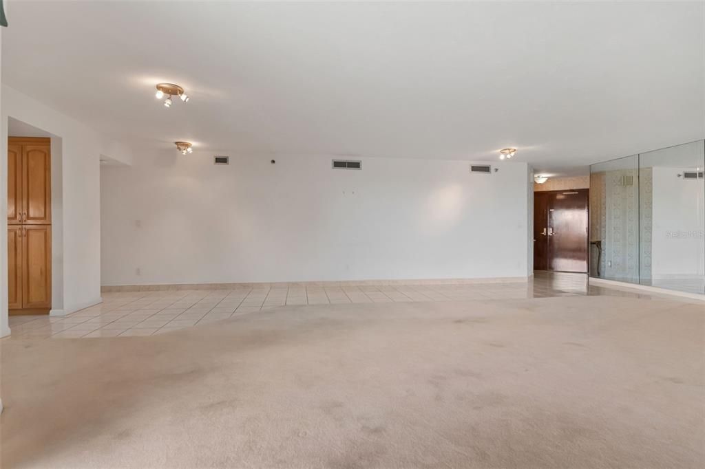 En Venta: $725,000 (2 camas, 2 baños, 1610 Pies cuadrados)
