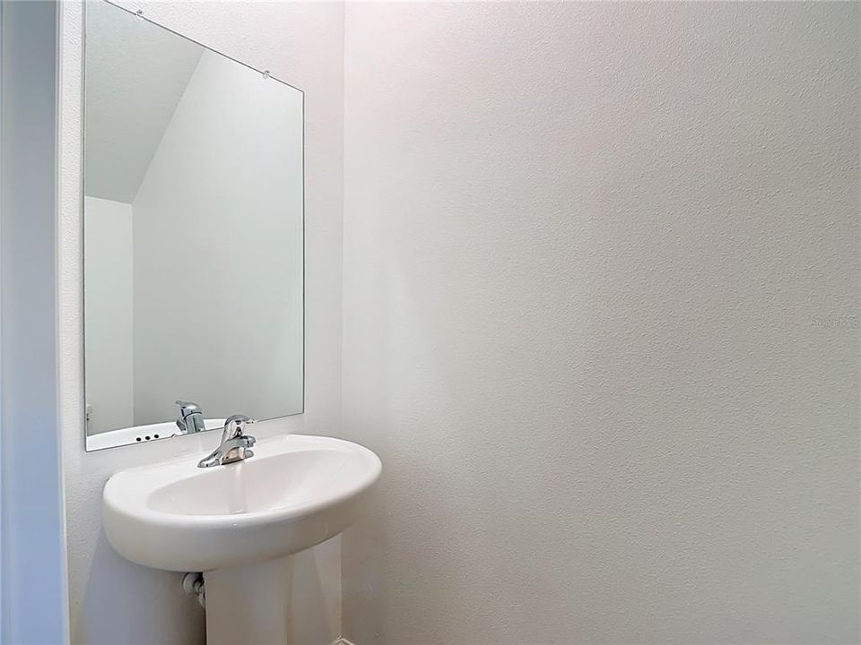 На продажу: $299,500 (3 спален, 2 ванн, 1634 Квадратных фут)