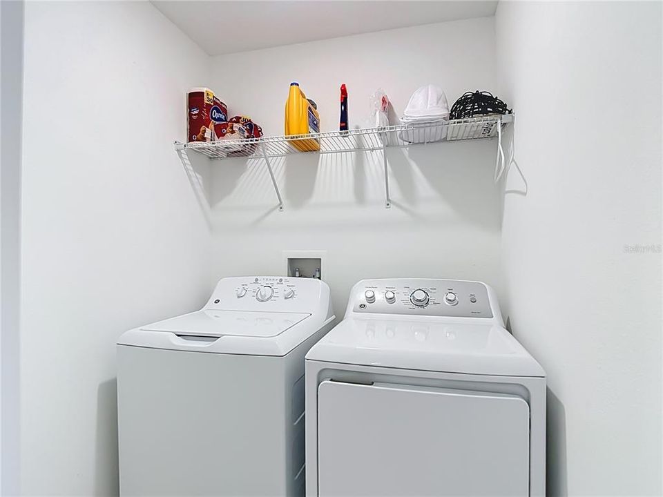 На продажу: $299,500 (3 спален, 2 ванн, 1634 Квадратных фут)