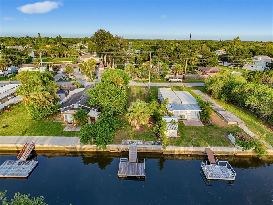 На продажу: $110,000 (0.09 acres)