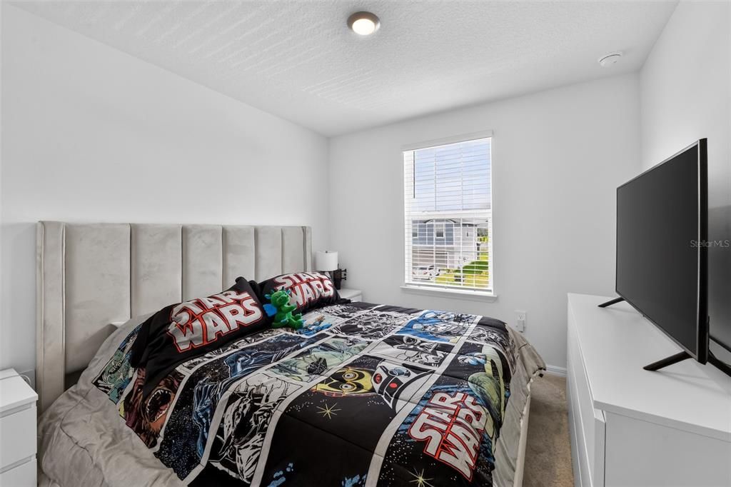 En Venta: $349,000 (4 camas, 2 baños, 1870 Pies cuadrados)