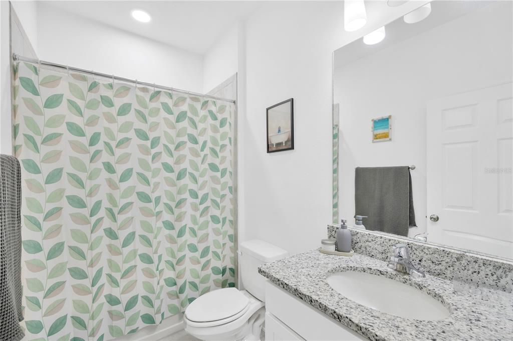 На продажу: $359,900 (3 спален, 2 ванн, 1753 Квадратных фут)