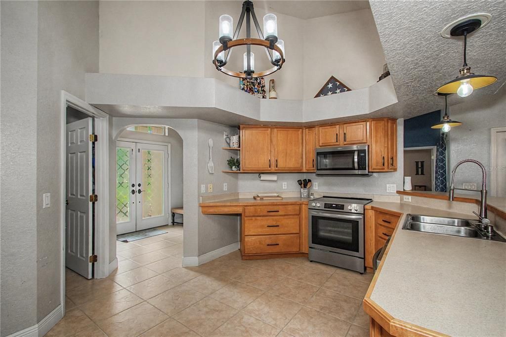 En Venta: $429,950 (4 camas, 2 baños, 2078 Pies cuadrados)