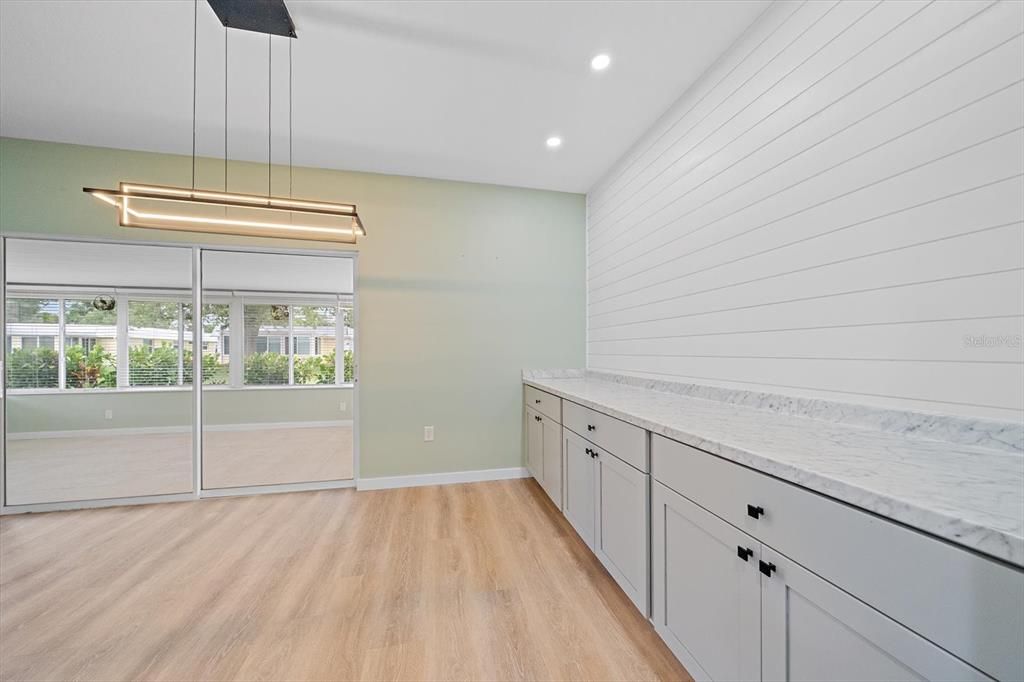 For Rent: $2,250 (2 beds, 2 baths, 1155 Square Feet)