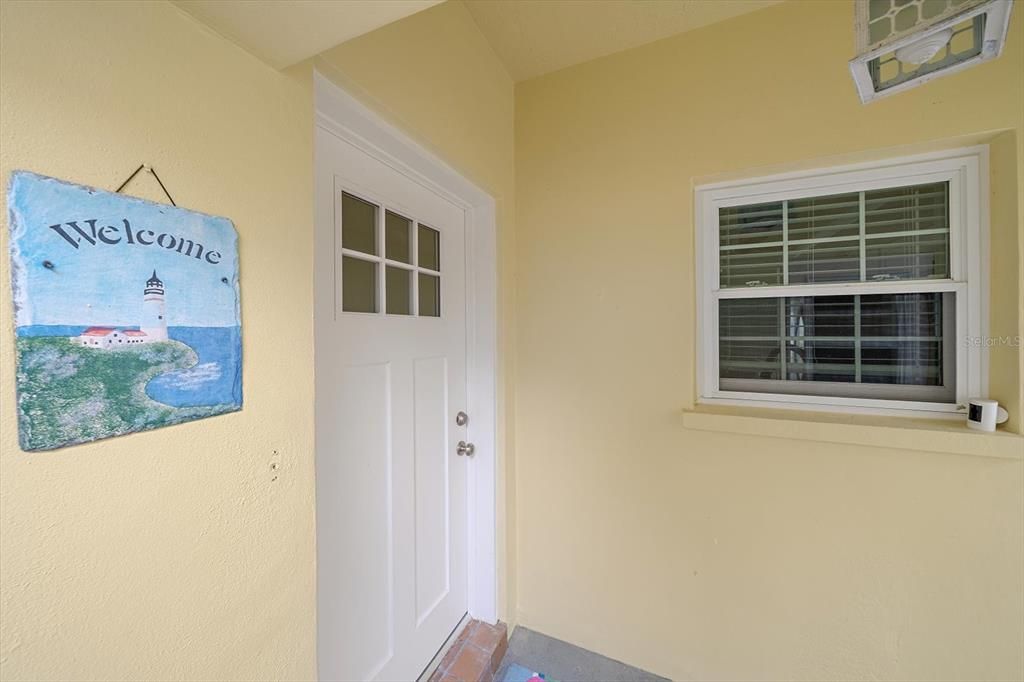 For Rent: $2,250 (2 beds, 2 baths, 1155 Square Feet)