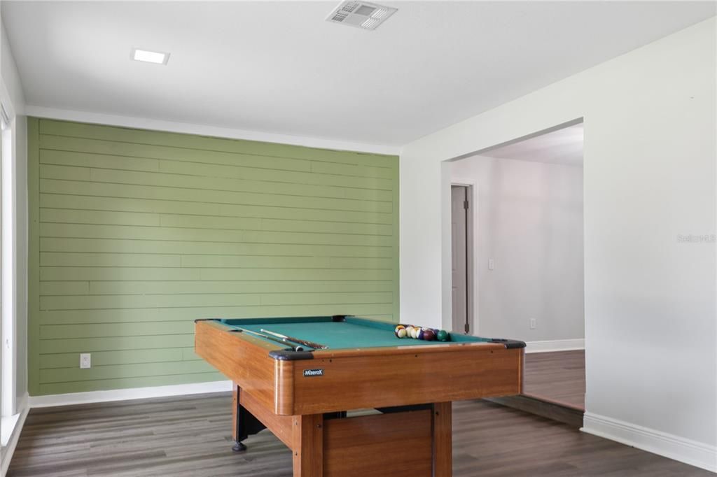 For Sale: $510,000 (4 beds, 2 baths, 1751 Square Feet)