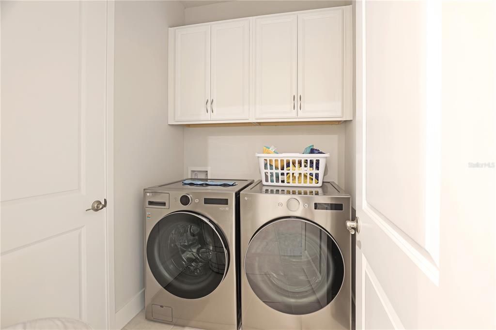For Rent: $3,350 (4 beds, 3 baths, 1996 Square Feet)