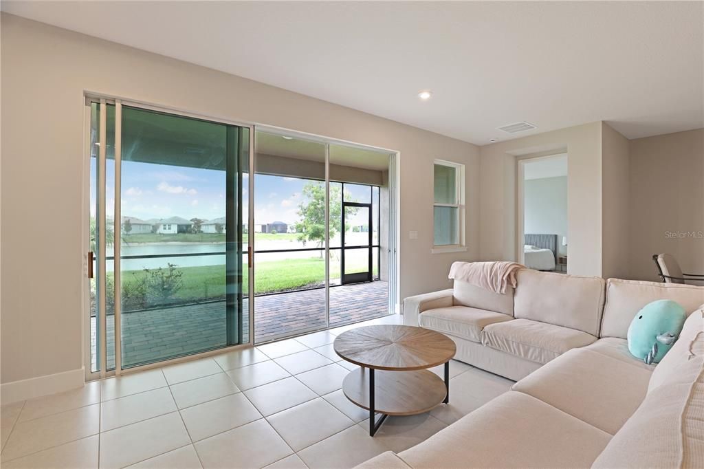 For Rent: $3,350 (4 beds, 3 baths, 1996 Square Feet)