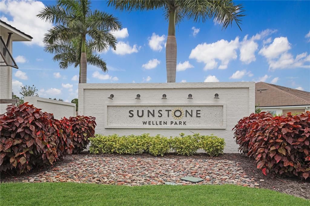 For Rent: $3,350 (4 beds, 3 baths, 1996 Square Feet)