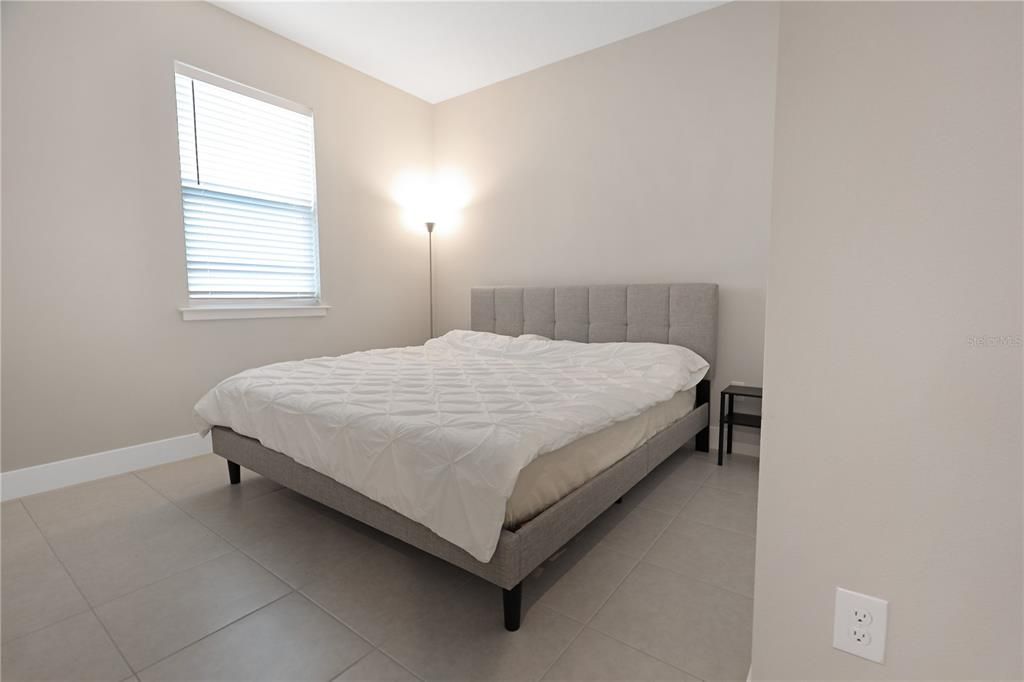 For Rent: $3,350 (4 beds, 3 baths, 1996 Square Feet)