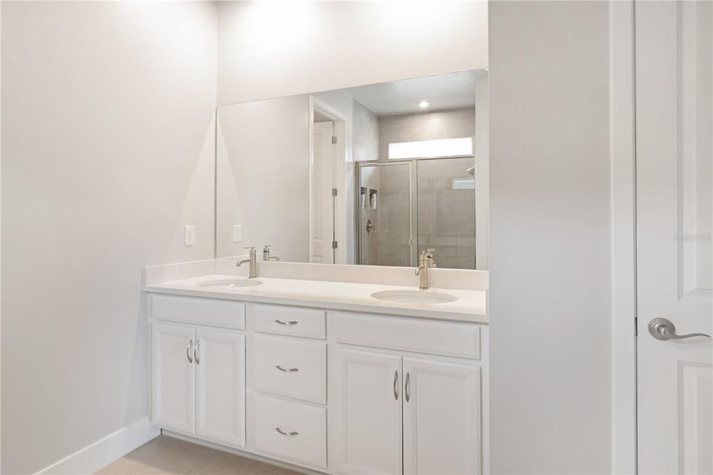 For Rent: $3,350 (4 beds, 3 baths, 1996 Square Feet)