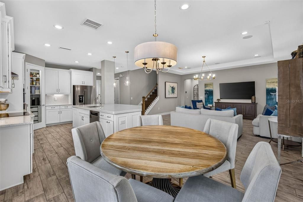 For Sale: $749,999 (5 beds, 3 baths, 3151 Square Feet)