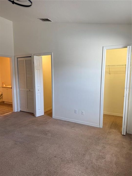 For Rent: $1,950 (2 beds, 1 baths, 1216 Square Feet)