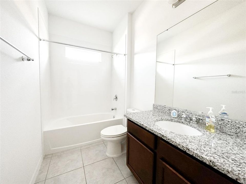 For Rent: $4,200 (6 beds, 4 baths, 4194 Square Feet)