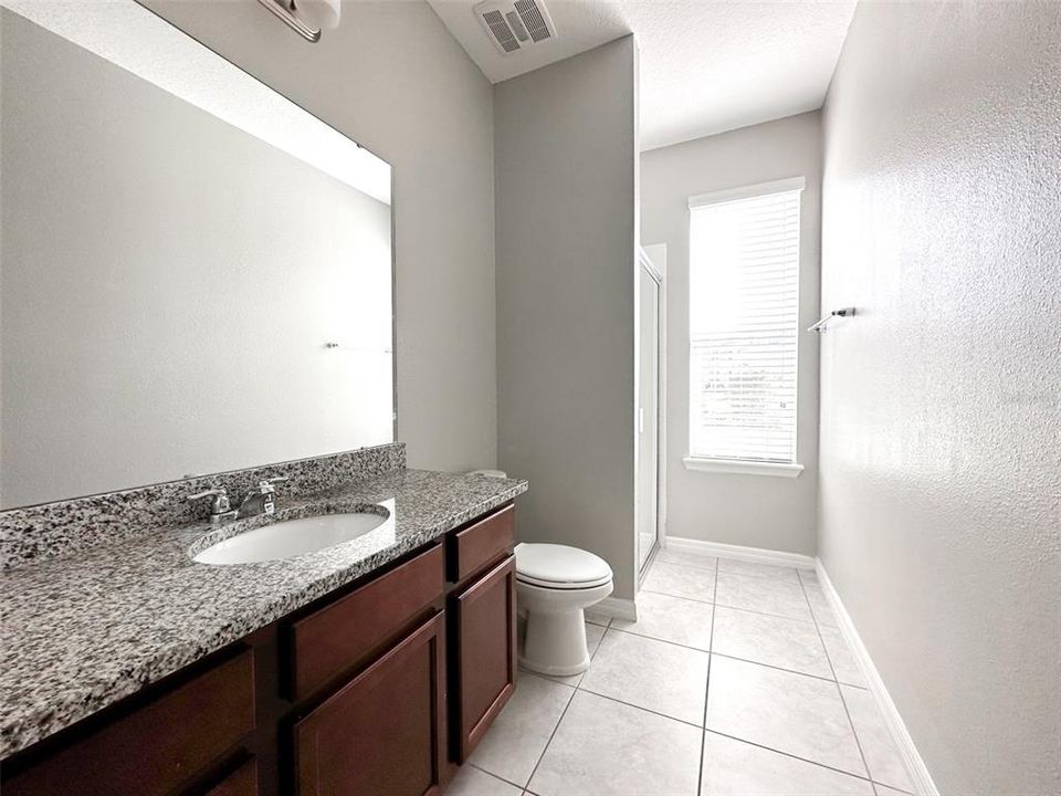 For Rent: $4,200 (6 beds, 4 baths, 4194 Square Feet)