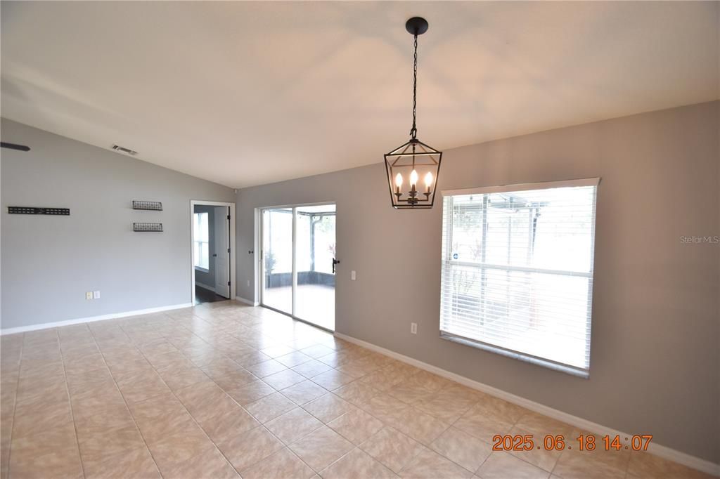 En Renta: $2,450 (3 camas, 2 baños, 1505 Pies cuadrados)