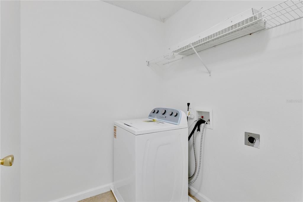 На продажу: $325,000 (3 спален, 2 ванн, 1472 Квадратных фут)