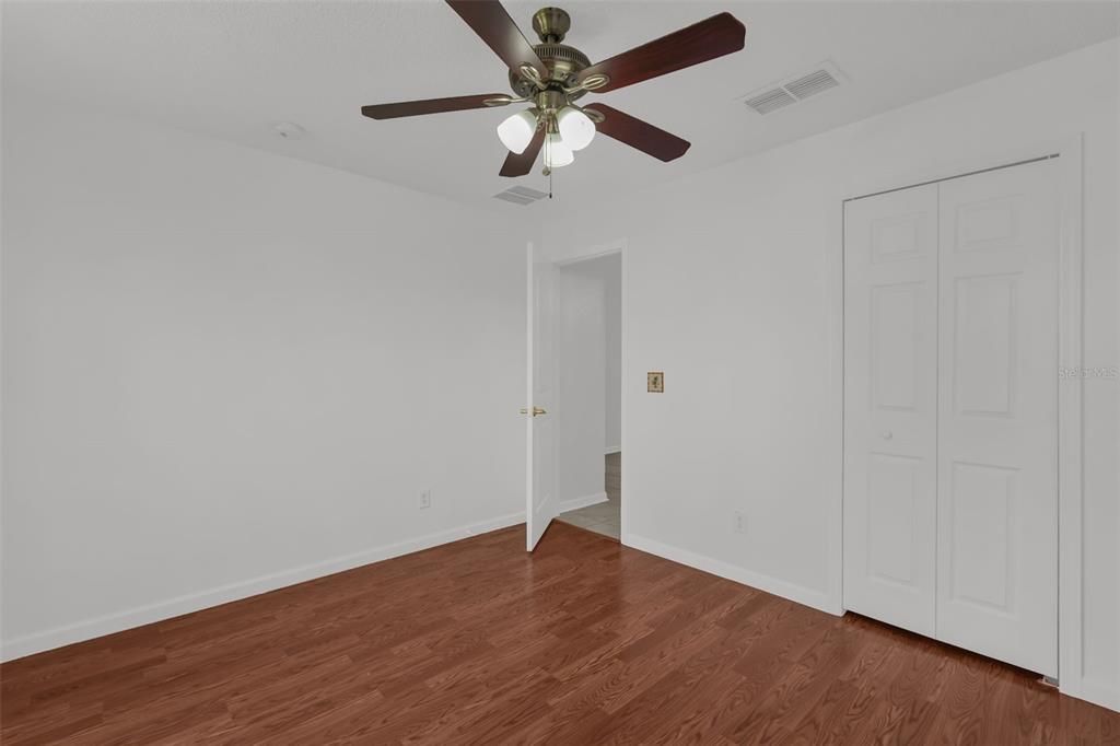 Activo con contrato: $249,900 (3 camas, 2 baños, 1633 Pies cuadrados)