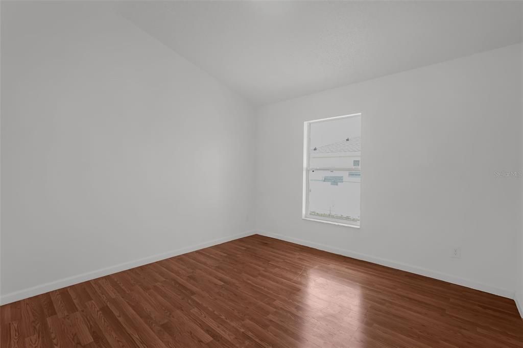 Activo con contrato: $249,900 (3 camas, 2 baños, 1633 Pies cuadrados)